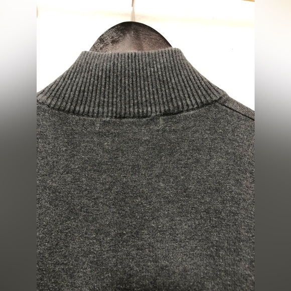 Old Navy Pullover sweater - Picture 4 of 4